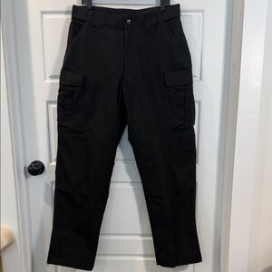 5.11® MEN’S REGULAR FIT COTTON CANVAS CARGO PANT 35.5-39